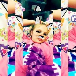 Meet your Posher, Isabelle